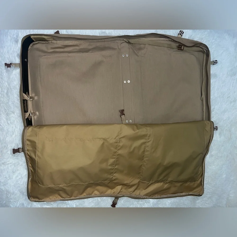 Ford Eddie Bauer Khaki Canvas Folding Garment Travel Suit Bag Luggage Carry-on